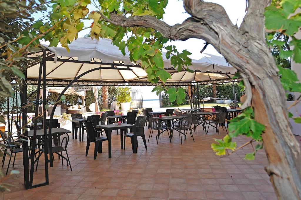 Hotel La Villa Corigliano Calabro Exterior foto