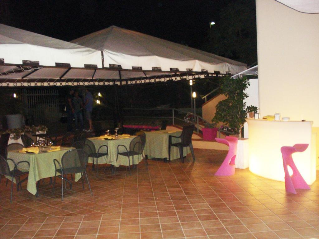 Hotel La Villa Corigliano Calabro Exterior foto